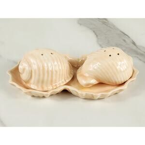 Seashell Salt & Pepper Shakers w/ Tray 2 1/2" Ceramic Glazed 70s Peach Vintage